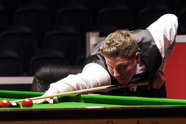 推了裁判 推了裁判