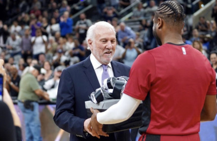 在这场比赛 在这场比赛